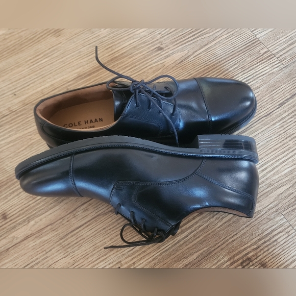 Slze 10.5 Cole Haan Men\'s Black Leather Dress Shoes main image 7